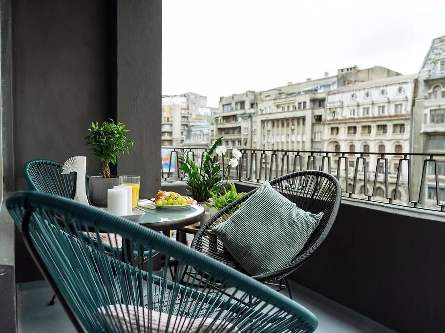Great Views Apartment In Piata Romana Bucharest