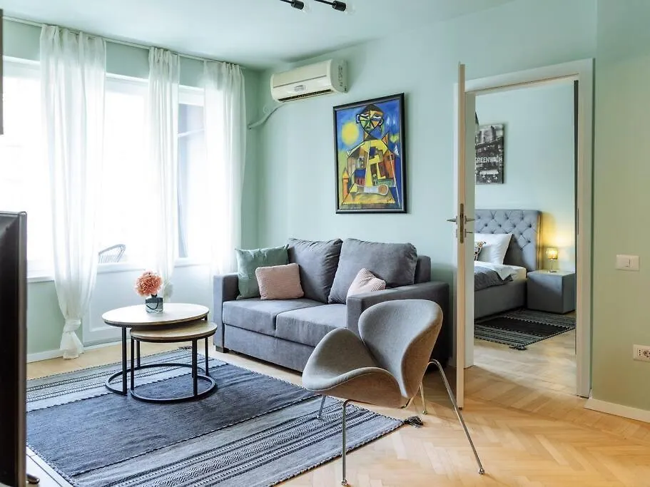 Great Views Apartment In Piata Romana Bucharest Romania
