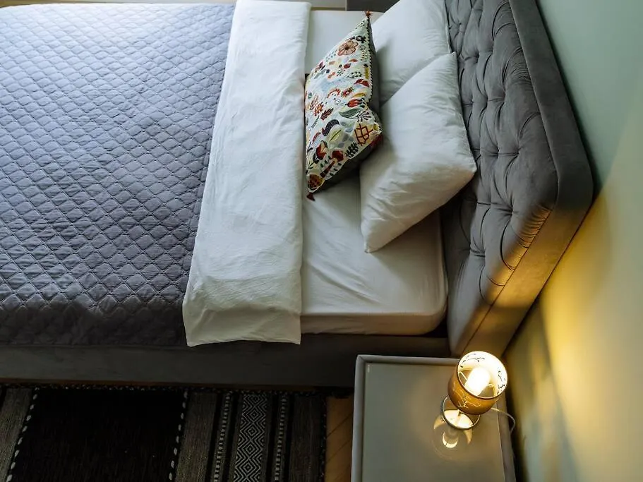 Great Views Apartment In Piata Romana Bucharest