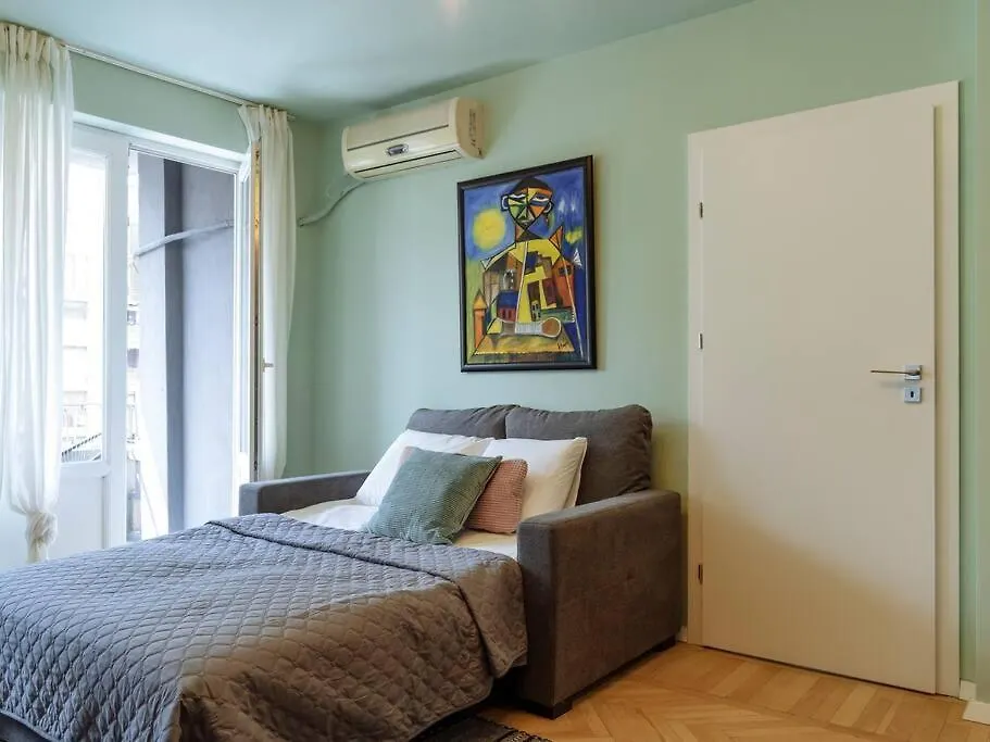 Great Views Apartment In Piata Romana Bucharest
